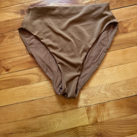 Left On Friday Hi Hi Bottoms - Tan Lines - Picture 1 of 2